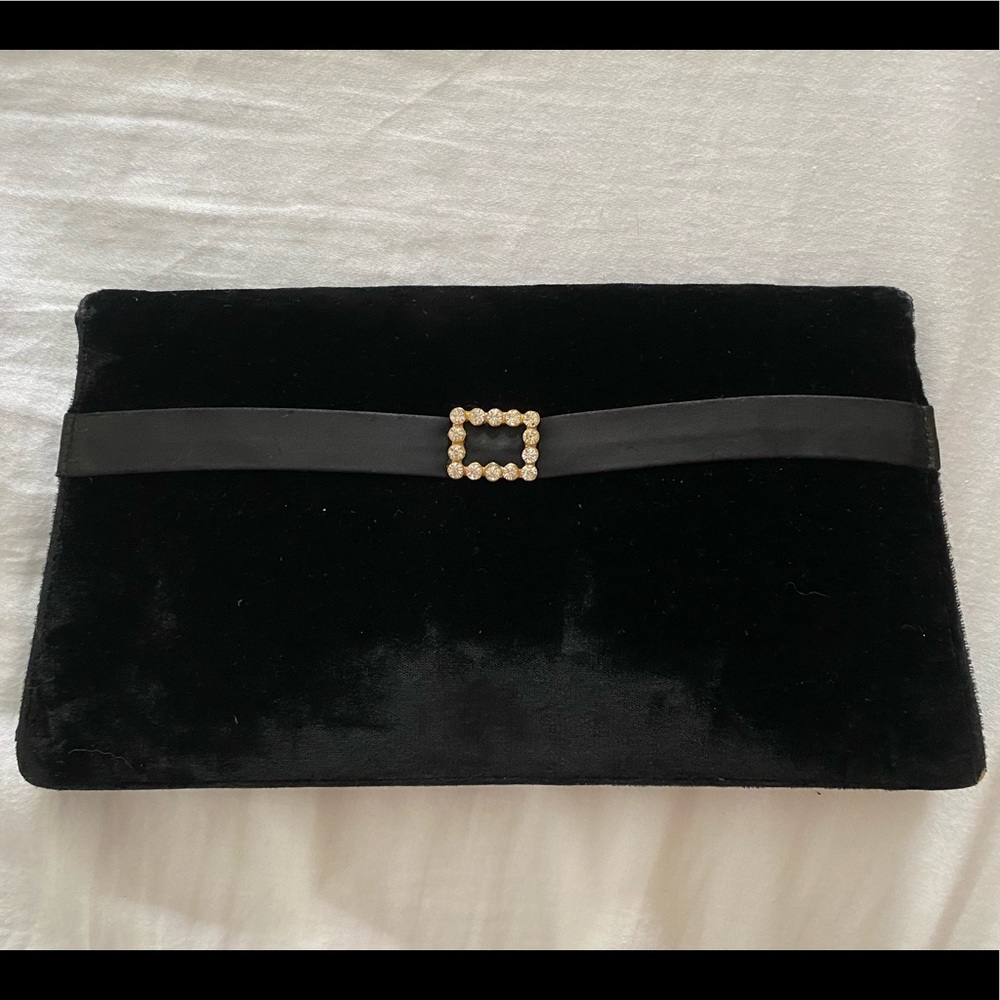 Vintage 1950s black velvet clutch purse